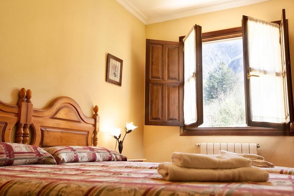 Apartamentos Camin De Pelayo Las Rozas Ngoại thất bức ảnh