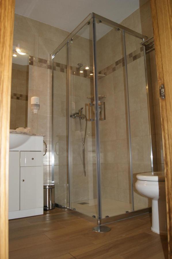 Apartamentos Camin De Pelayo Las Rozas Ngoại thất bức ảnh